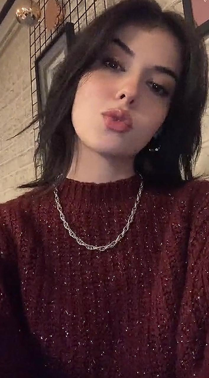 Keban Büyüleyici Kadın Escort Deren